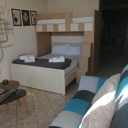 Sunshine Apartment 2 Alexandroupoli Bagian luar foto